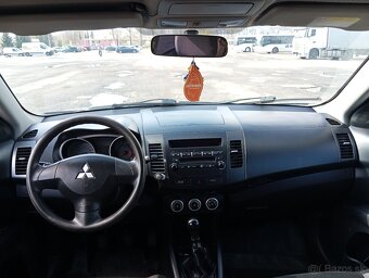 Mitsubishi Outlander 4x4 - 8