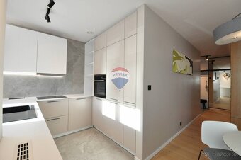 REZERVOVANÉ PREDAJ, DE LUXE 2-izbový byt, 62 m2, Svit, U - 8