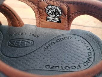 Keen Clearwater CNX vel:43. 28cm - 8