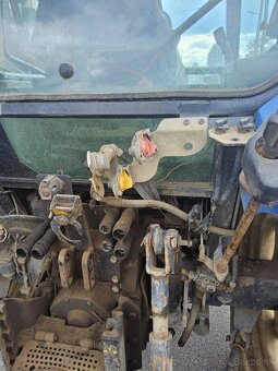 New Holland TL 100 A + čelný nakladač - 8