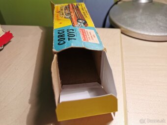 Corgi toys Ambulancia - 8