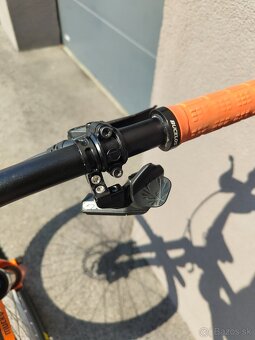 Lee Cougan quest team/Sram AXS - 8