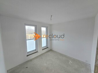 Atypický 3i byt vo vinohradníckej oblasti s veľkou terasou - 8
