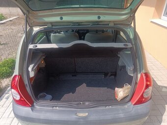 Renault Clio 2002 - 8