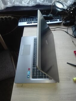 HP ProBook. Intel - i5. 8 GB. 17,3"HD+.640 GB. - 8