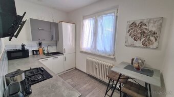 2i byt 55m2, sídlisko Mier, kompletná rekonštrukcia. - 8