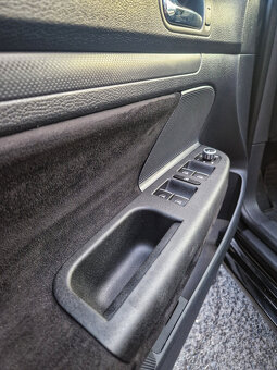 Volkswagen Golf 5 - výborný stav - 8