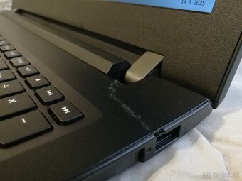 Lenovo i7-7gen. Nová 20 GB DDR4. 3 x disk 256GB+1TB+500GB. - 8