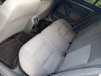 Volkswagen Golf 5 1.9Tdi 77kw - 8