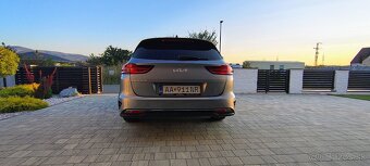 Kia Ceed SW 1,5TGDi+A7+Gold+Gold Pack+LED - 8
