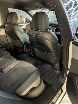 Predám Audi Q8 - 8