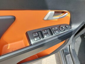 Kia sportage 2,0crdi 4x4  orange - 8