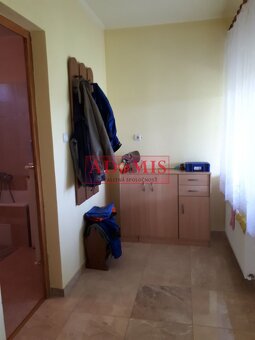 ponuka na predaj rodinný dom po kompletnej rekonštrukcii int - 8