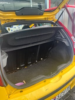 Fiat Punto 1.2 - 8