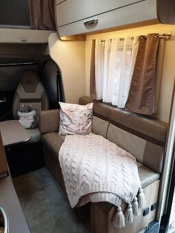 autokaravan - 8