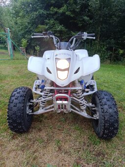 Suzuki LTZ 400 - 8
