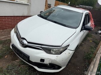 Rozpredam Toyota Auris 2016 II 1.6 D4-D 82kw N47C16A 1WW - 8