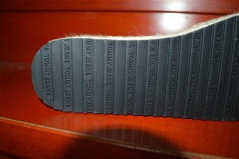 predam nove, original espadrilky/topanky Tommy Hilfiger - 8