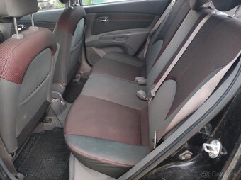 Kia Rio 1.4 benzín 71kW - 8