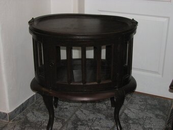 Šesť starožitnosti - 8