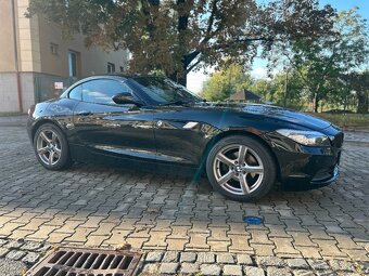 BMW Z4, 2.5i manuál sDrive - 8
