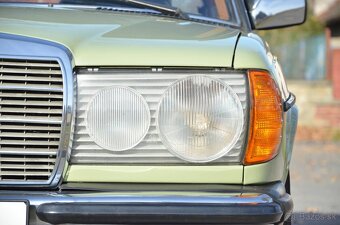 Mercedes-Benz W123 300D 1976 - 8