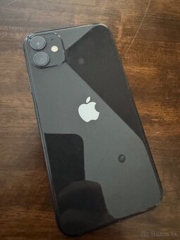 Predám Iphone 11 64gb - 8