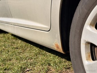 Peugeot 207 (2009) - 8