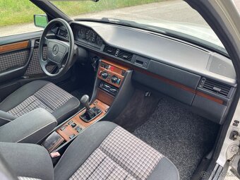 Mercedes-Benz W124 300D - 8