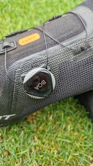 Cyklo tretry DMT KM4 + pedale Shimano SPD veľkosť 42 - 8
