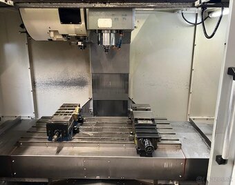 Obráběcí centrum (vertikální) LILIAN SVM 105 - 8