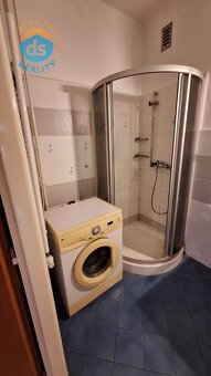 Na prenájom priestranný dvojizbový byt 64 m2 Winterova ulica - 8