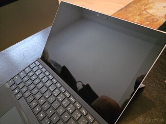 Microsoft Surface Pro 7 - 8
