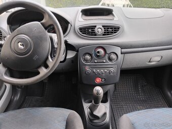 Clio - 8