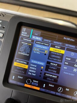 Behringer x32 compact + case - 8