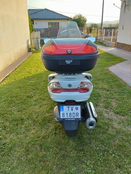 Predám Suzuki burgman AN 400 - 8