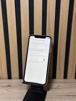 iPhone XR 64gb - Žltý - 88% zdravia batérie - 8