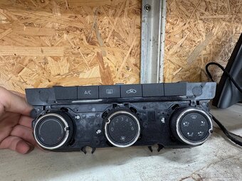 Predam kurenie octavia 3 2017 - 8