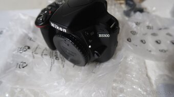 NIKON D3300 + 18-55 VR kit novy - 8