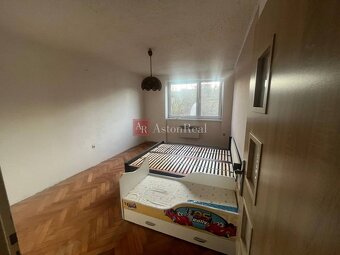 110.000€ - 3 izb. byt 88 m2 + záhrada, skleník, PONIKY - 8