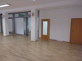 Obchodné priestory, Kancelárie a sklady Dvojkrížna ul. BA - 8