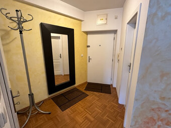 BA I. Na prenájom 3 izbový byt na hradnom kopci - 8