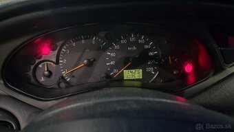 Ford Focus - 8