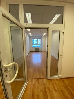 Rekonštruované kancelárske priestory na prenájom - ul. Údern - 8