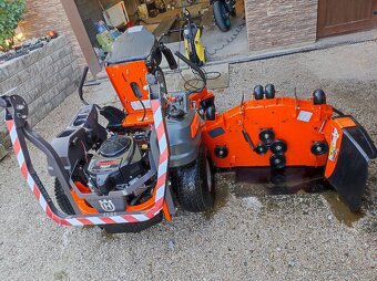 Predám kosačku Husqvarna Z448 - 8