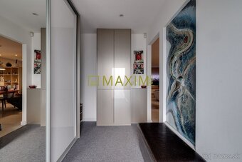 Štýlový 4,5-izbový dom v pokojnej lokalite Malacky – dizajn, - 8