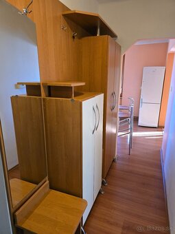 Prenajmem 2 izbový byt v KN - 8