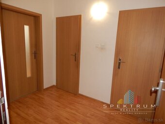 EXKLUZÍVNE-SPEKTRUM REALITY- Na Predaj čiastočne rekonštruov - 8