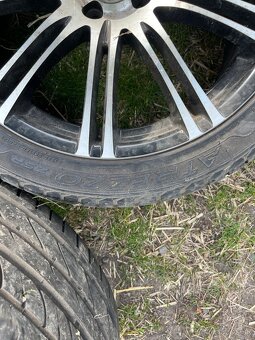 245/40r18 - 8