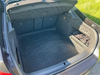 Škoda Superb 2.0 TDI SRC STYLE DSG - 8